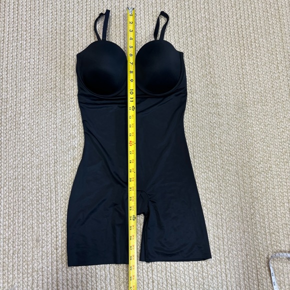 Spanx Red Hot Shapewear Bodysuit L Black – New Without Tags - Picture 7 of 11